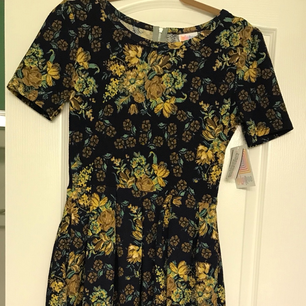 Floral Amelia
